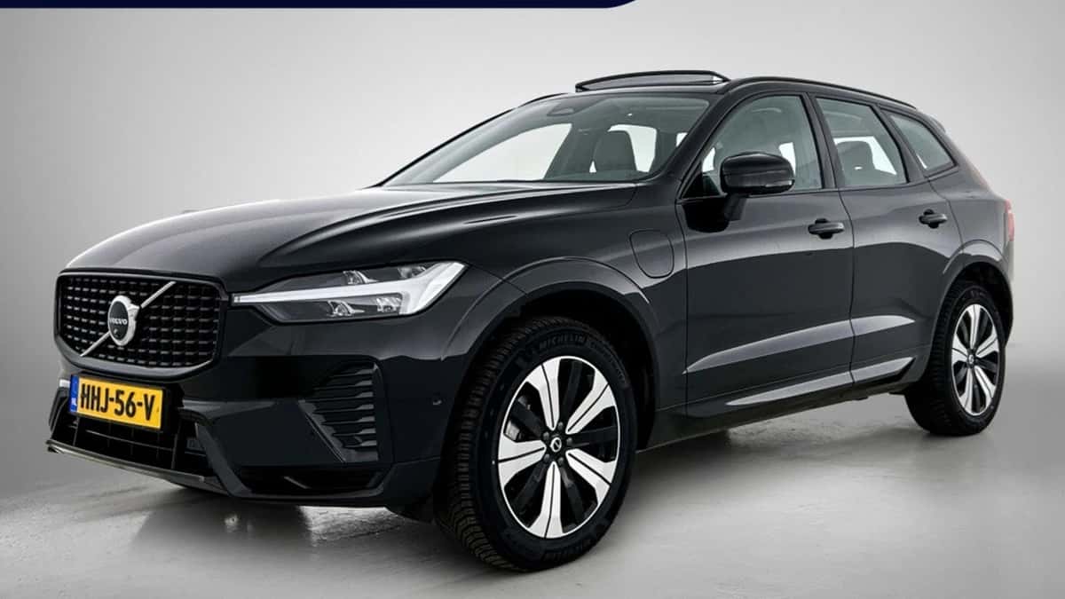 Volvo XC60 (2025) — foto 1