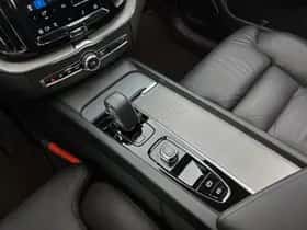 Volvo XC60 (2025) thumbnail 31