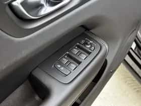 Volvo XC60 (2025) thumbnail 36