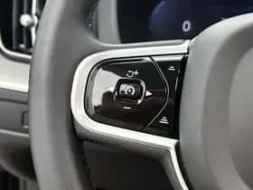 Volvo XC60 (2025) thumbnail 6