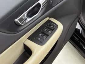Volvo V60 (2021) thumbnail 30