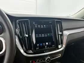 Volvo V60 (2021) thumbnail 8