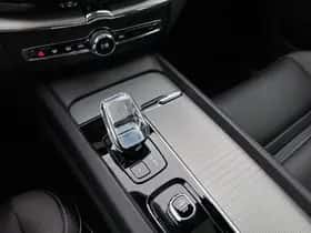 Volvo XC60 (2023) thumbnail 27
