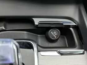 Volvo XC60 (2023) thumbnail 31