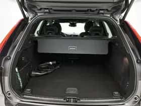 Volvo XC60 (2023) thumbnail 34