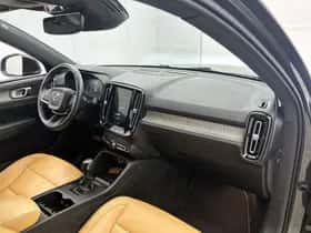 Volvo XC40 (2019) thumbnail 22