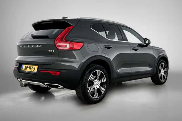 Volvo XC40 (2019) thumbnail 5