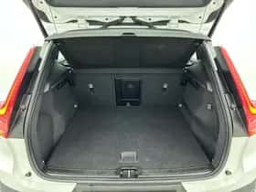 Volvo XC40 (2020) thumbnail 15
