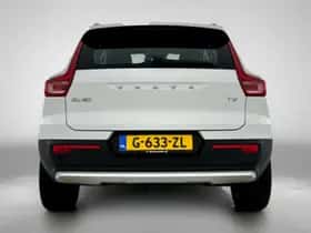 Volvo XC40 (2020) thumbnail 3