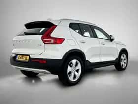 Volvo XC40 (2020) thumbnail 4