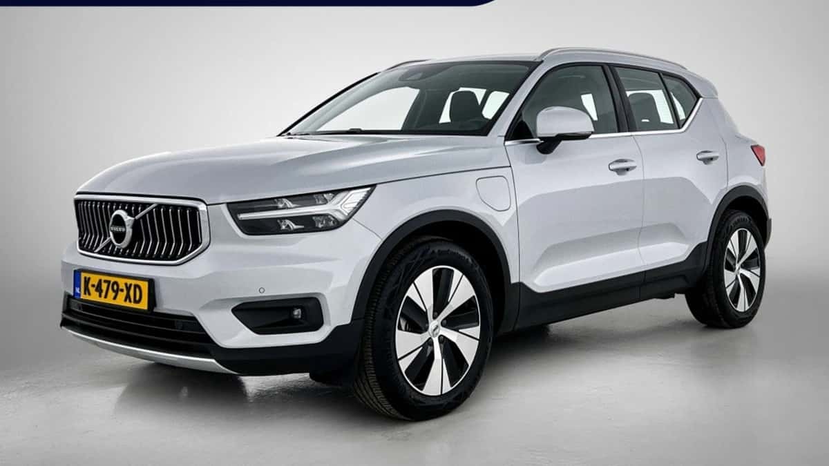 Volvo XC40 (2021) — foto 1