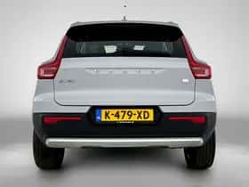 Volvo XC40 (2021) thumbnail 3