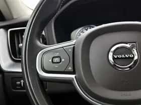 Volvo XC60 (2021) thumbnail 6