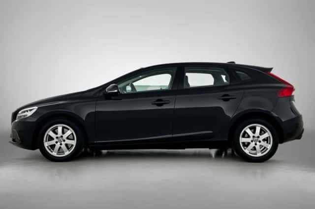 Volvo V40 (2017) thumbnail 2