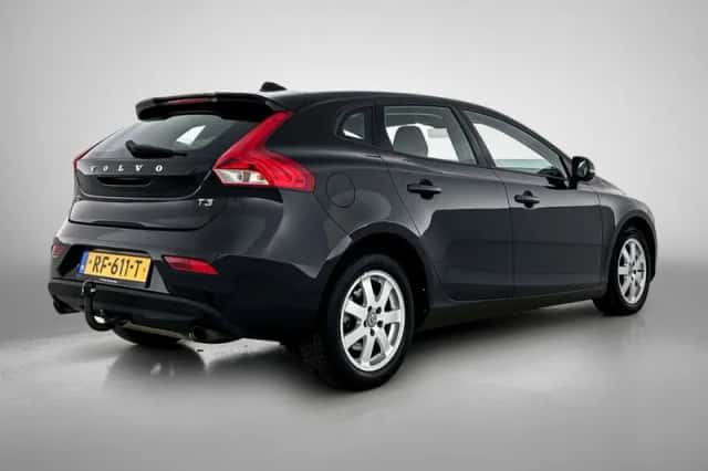 Volvo V40 (2017) thumbnail 5