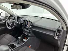 Volvo XC40 (2021) thumbnail 24