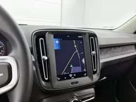 Volvo XC40 (2021) thumbnail 8
