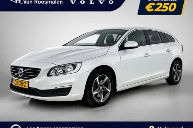 Volvo V60 (2015) thumbnail 1
