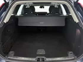 Volvo XC60 (2025) thumbnail 16