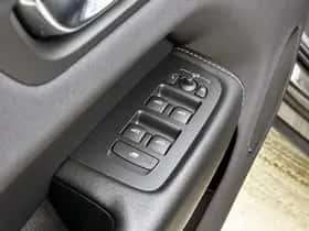 Volvo XC60 (2022) thumbnail 36