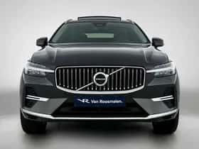 Volvo XC60 (2022) thumbnail 5