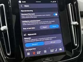 Volvo C40 (2025) thumbnail 15