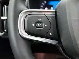 Volvo C40 (2025) thumbnail 6
