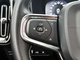Volvo XC40 (2021) thumbnail 6