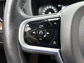 Volvo XC60 (2018) thumbnail 6