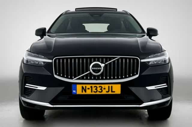 Volvo XC60 (2021) thumbnail 5