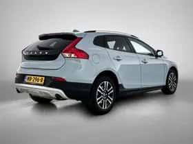 Volvo V40 (2017) thumbnail 4