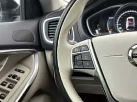 Volvo V40 (2017) thumbnail 6