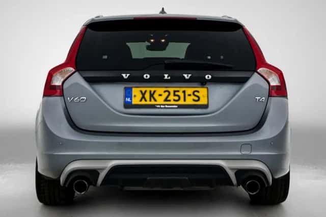 Volvo V60 (2019) thumbnail 3