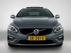 Volvo V60 (2019) thumbnail 6