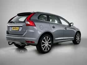 Volvo XC60 (2015) thumbnail 4