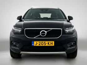 Volvo XC40 (2020) thumbnail 5