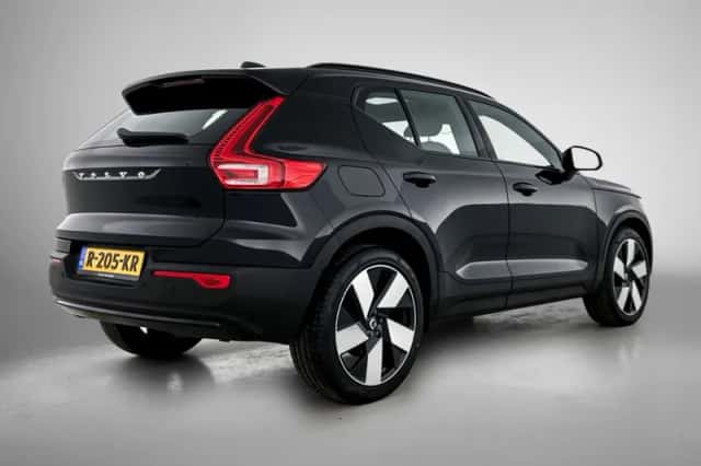 Volvo XC40 (2022) thumbnail 4