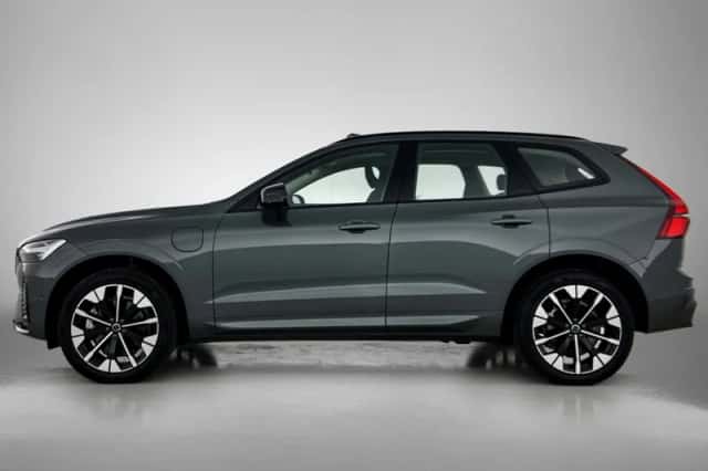 Volvo XC60 (2025) thumbnail 2
