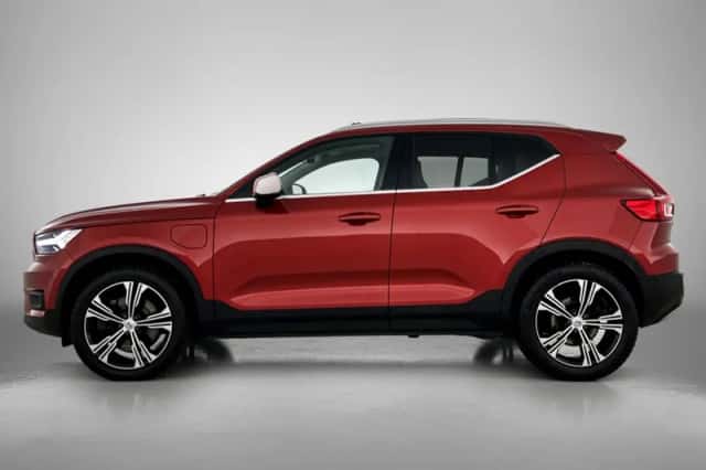 Volvo XC40 (2021) thumbnail 2
