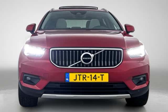 Volvo XC40 (2021) thumbnail 5