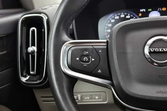 Volvo XC40 (2021) thumbnail 6