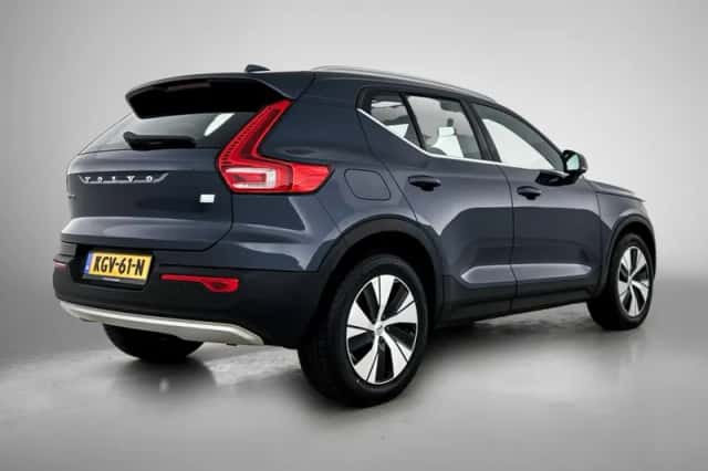 Volvo XC40 (2021) thumbnail 4