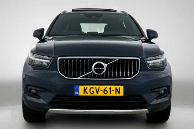 Volvo XC40 (2021) thumbnail 5