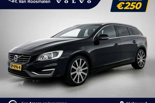 Volvo V60 (2015) thumbnail 1