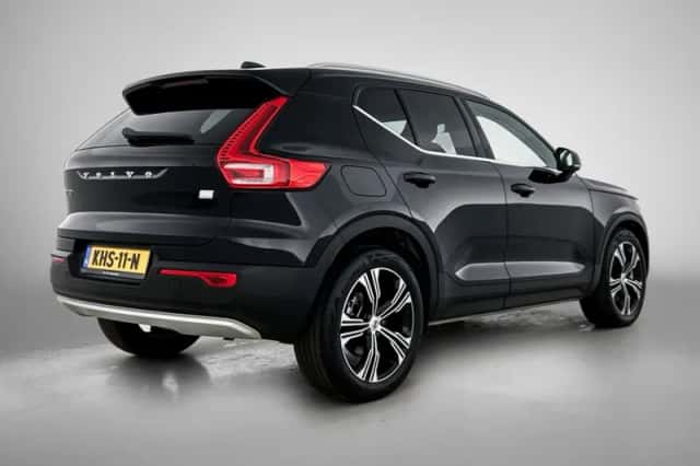 Volvo XC40 (2021) thumbnail 4