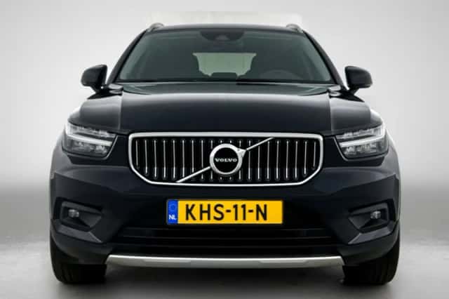Volvo XC40 (2021) thumbnail 5