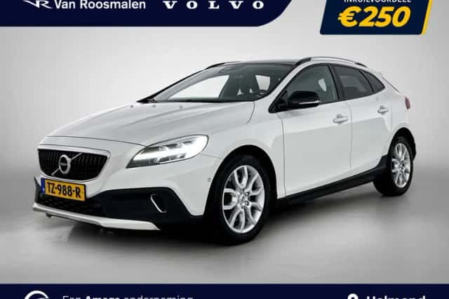 Volvo V40 (2018) thumbnail 1