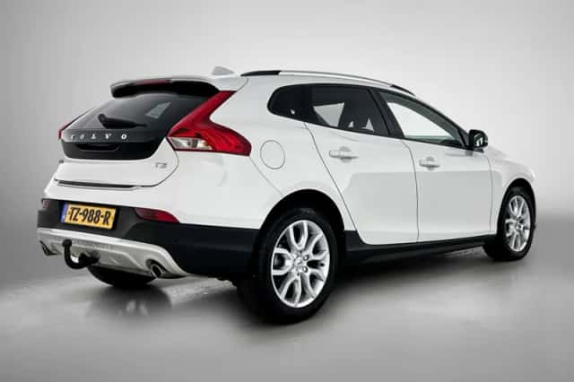 Volvo V40 (2018) thumbnail 4
