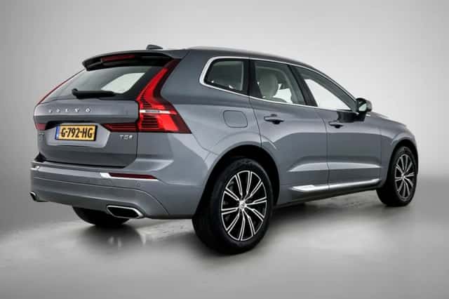 Volvo XC60 (2019) thumbnail 4