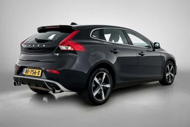 Volvo V40 (2017) thumbnail 4